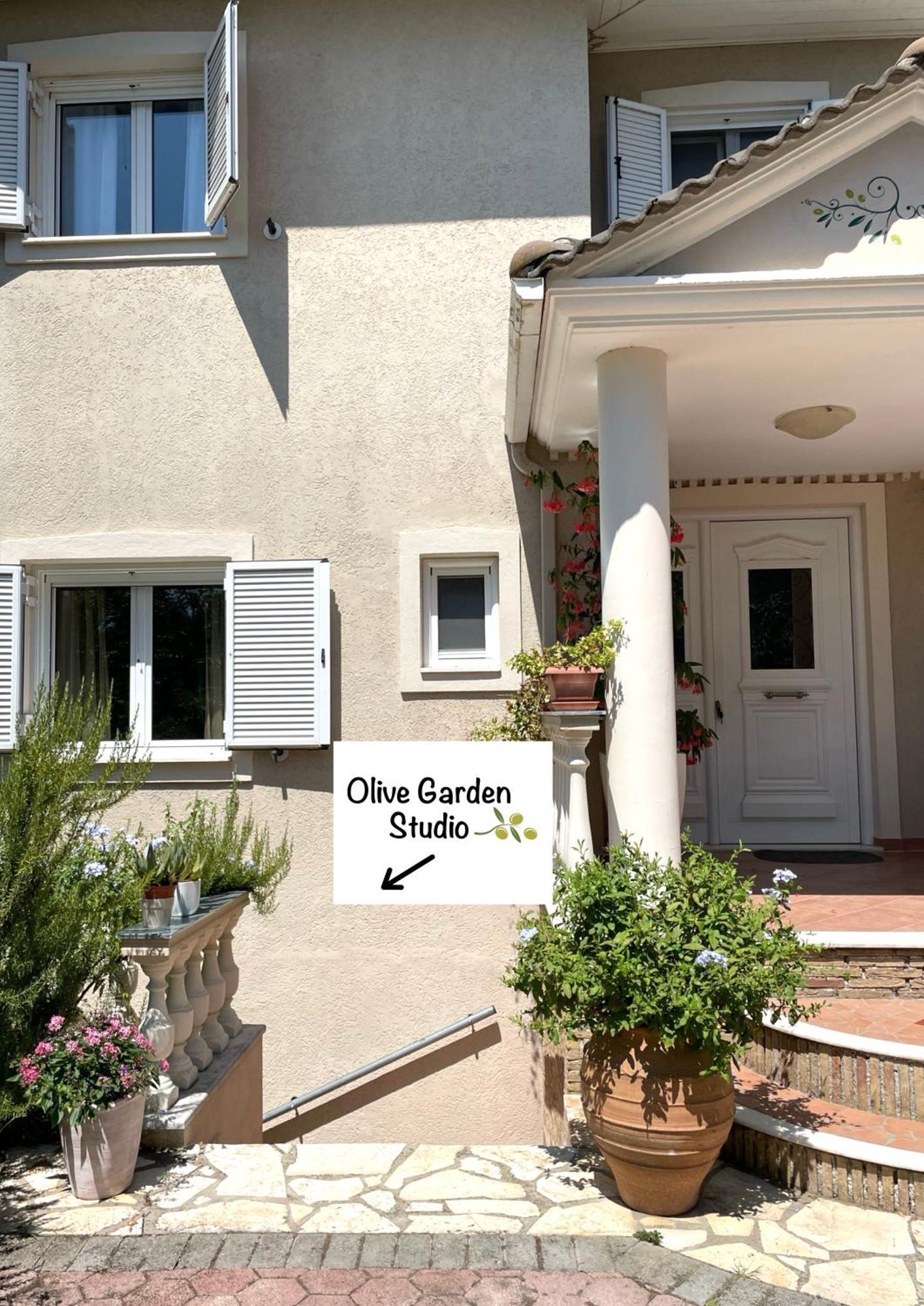 Apartment Olive Garden *